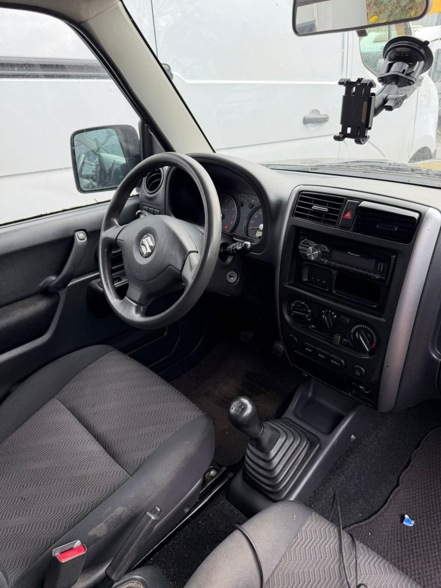 Fahrzeugfoto 05 – Ansicht eines zum Verkauf stehenden Kraftfahrzeugs