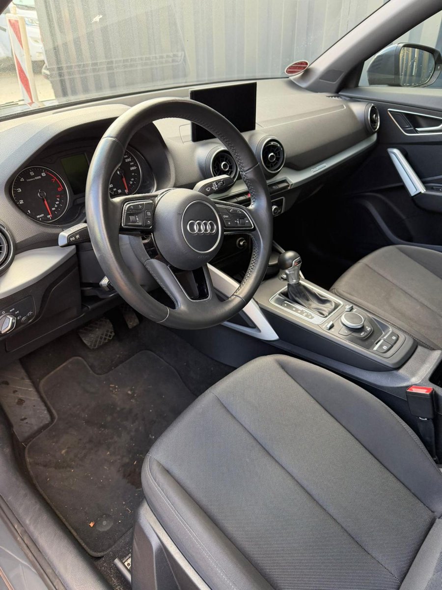 Fahrzeugfoto 16 – Ansicht eines zum Verkauf stehenden Kraftfahrzeugs